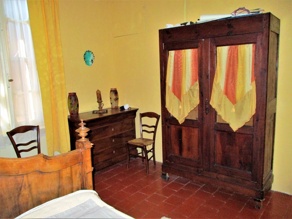 1 ห้องนอน 2 ห้องน้ำ