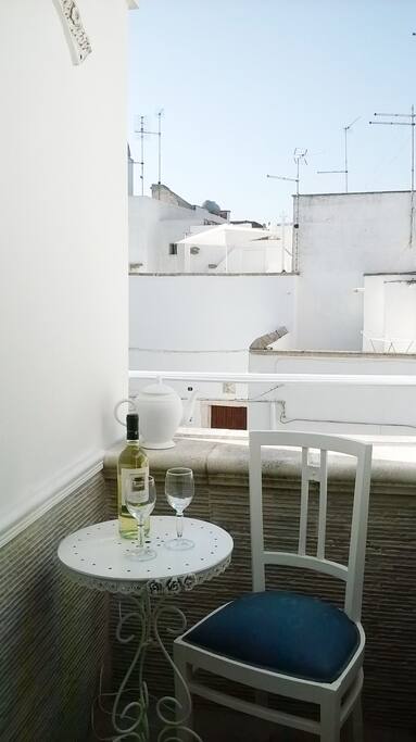 Vino di benvenuto - welcome wine for our guests