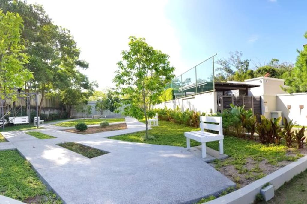 BAAN WANA PRIVATE PARK DIAGONALLY OPPOSITE THE VILLA.