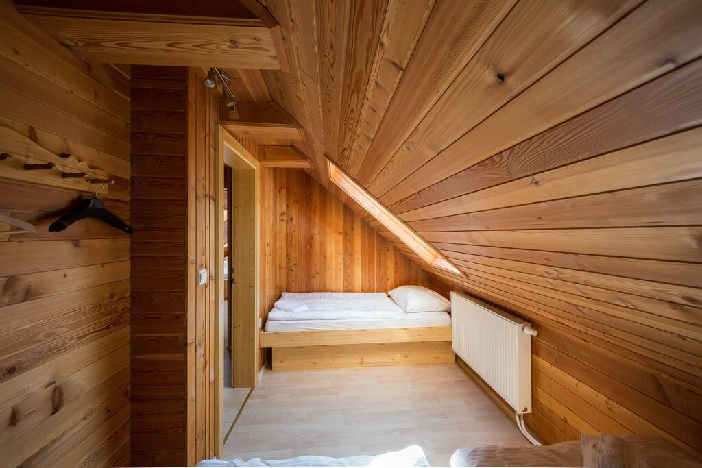 Small Bedroom (3rd bed)