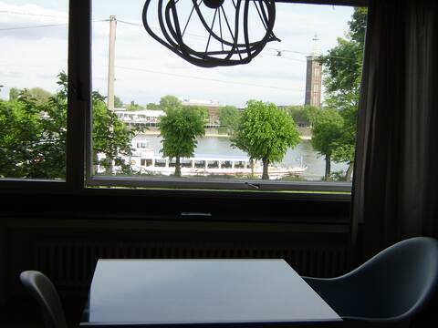Design apartment with luxury views of the Rhine