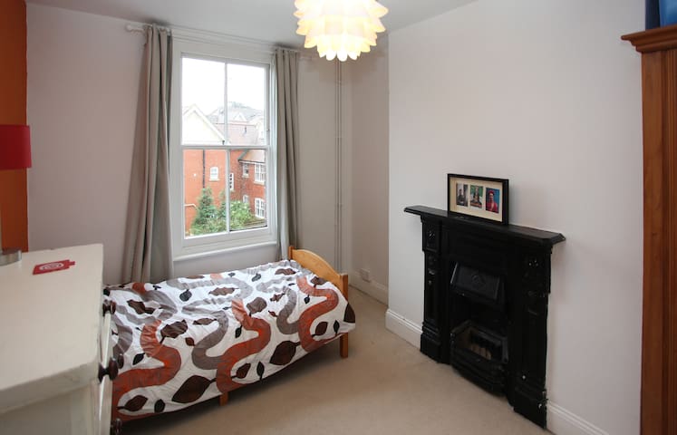 Central & bijou double room