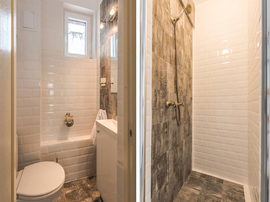 Calisto Bathrooms 1 & 2
