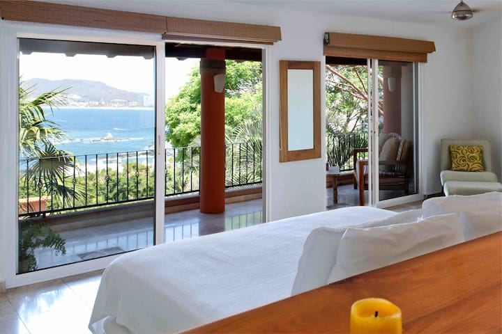 Casa Feliz 9 beautiful ocean view of Ixtapa