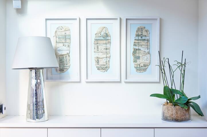 Stunning Luxury Knightsbridge House gallery image 2