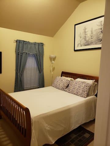 J) Comfortable quiet & private room available.