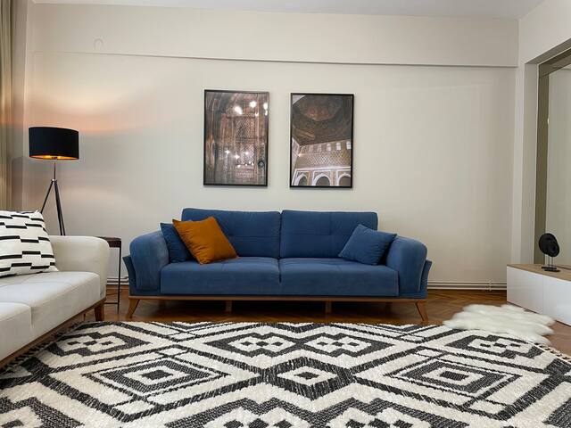 Stylish family stay apartment gallery image 5