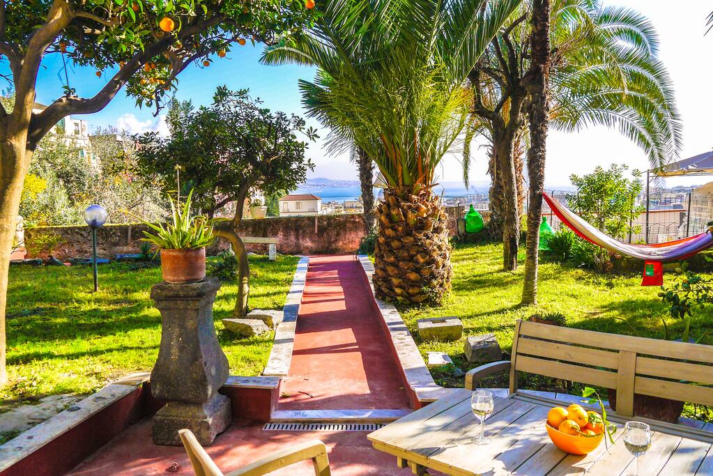 Lemon Tree House (Seaview) Houses for Rent in Napoli, Campania, Italy