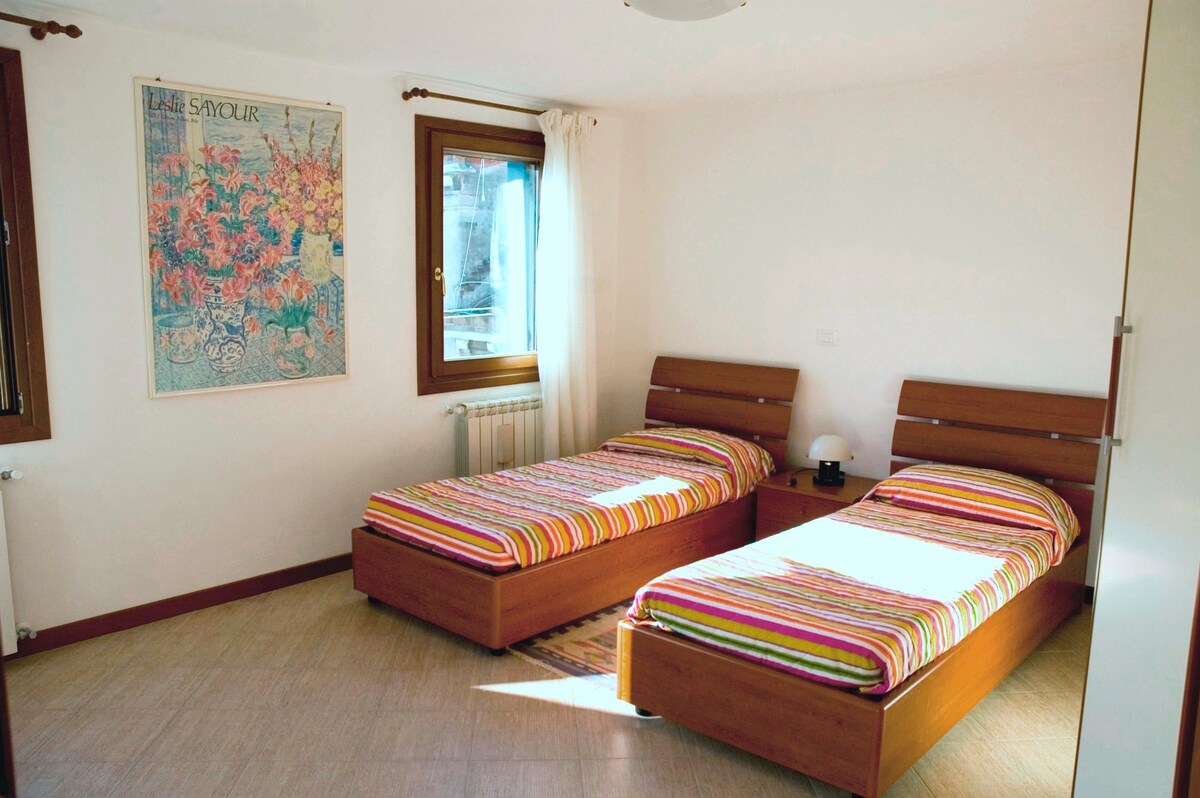 საძინებელი № 2