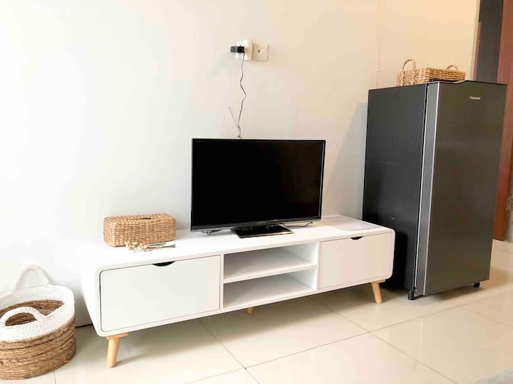 Comfy Minimalist Scandinavian 2br, For Long Stay - Surabaya