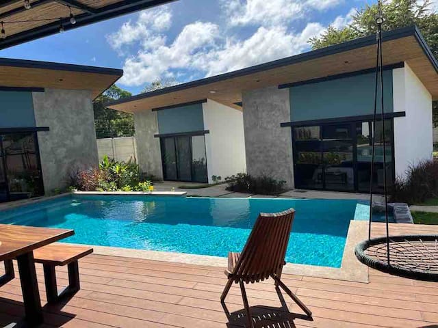 @32 a la sombra / 2 villas