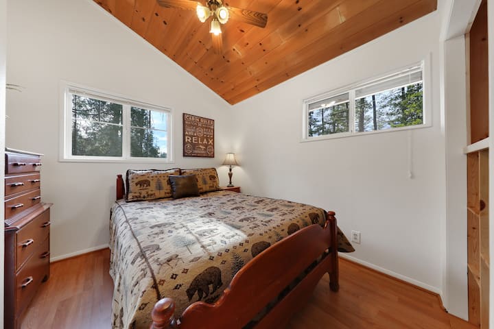Mama-private bedroom