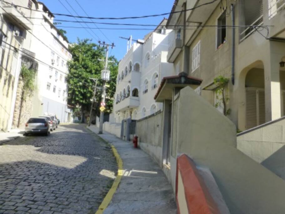 Vista da portaria principal para cima