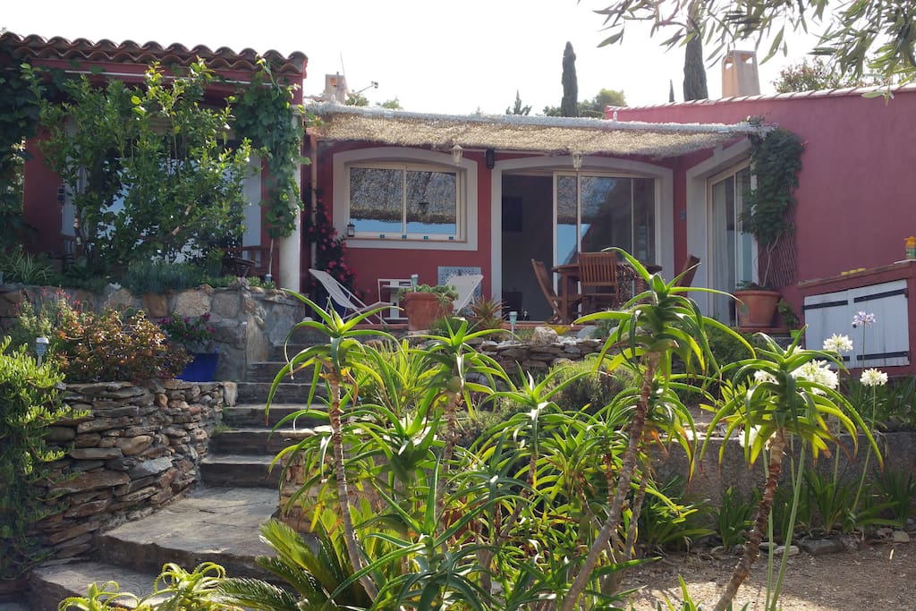 Terrasse vue du jardin