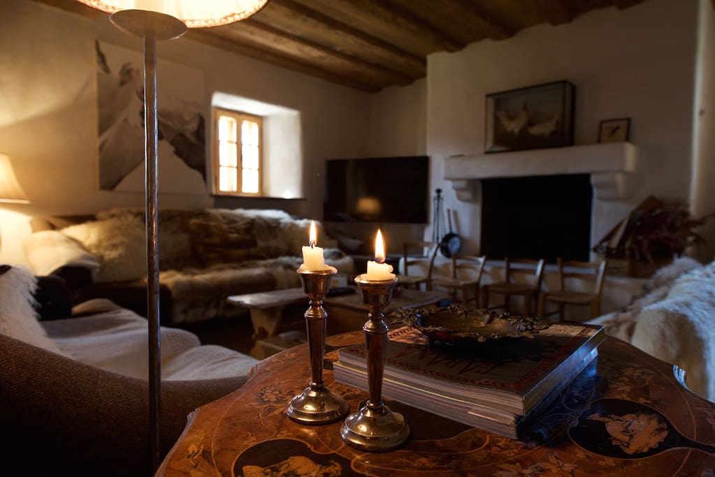 Warm and cosy living room