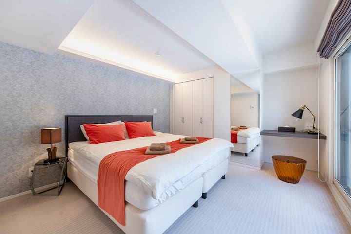 Luxury & Spacious 2bedroom 6mins to Shinjuku #401 gallery image 2