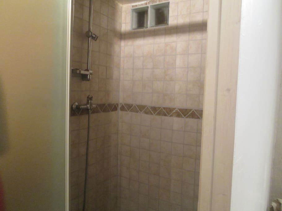 Grande douche à l'italienne