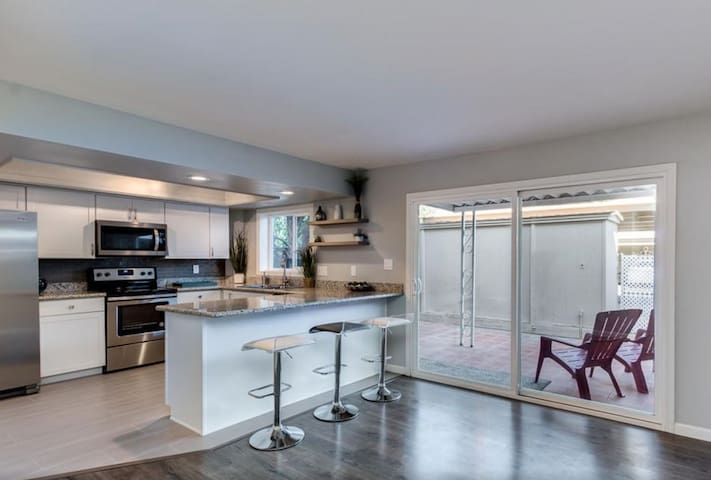 Townhouse near Old Town - heart of Scottsdale!