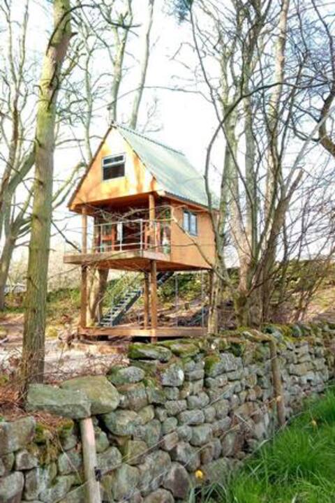 Flashman's Retreat aka "FlashysRetreat"