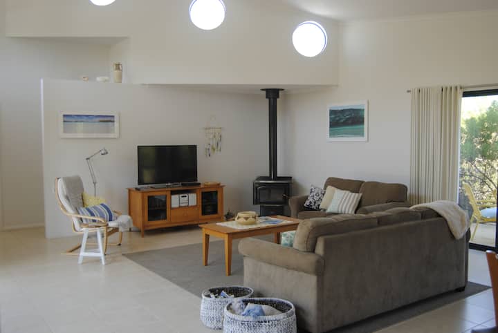 Seascape Beach House, West Beach - Esperance
