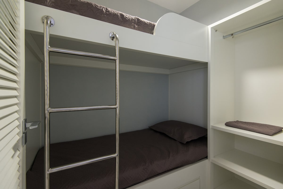 Habitación con litera