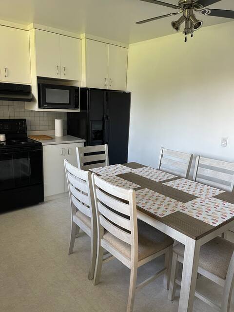 Spacious and comfy 4 Bedroom Home!