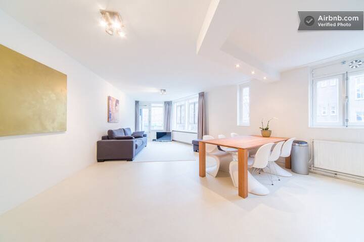 Canal View Apartment! Jordaan Area gallery image 5