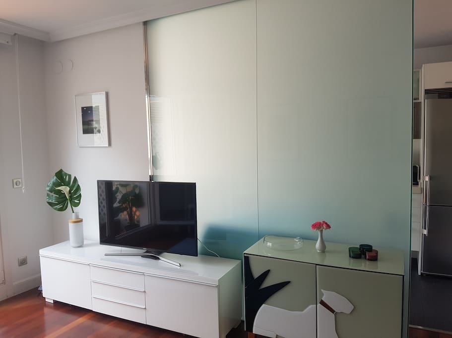 Salón con smart tv