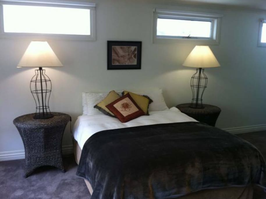 Upstairs Master QB with ensuite and walk in robe