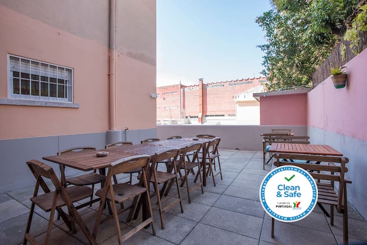 LIVERPOOL TERRACE up to 14 guests