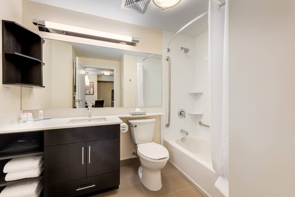 Private bathroom with shower/bathtub