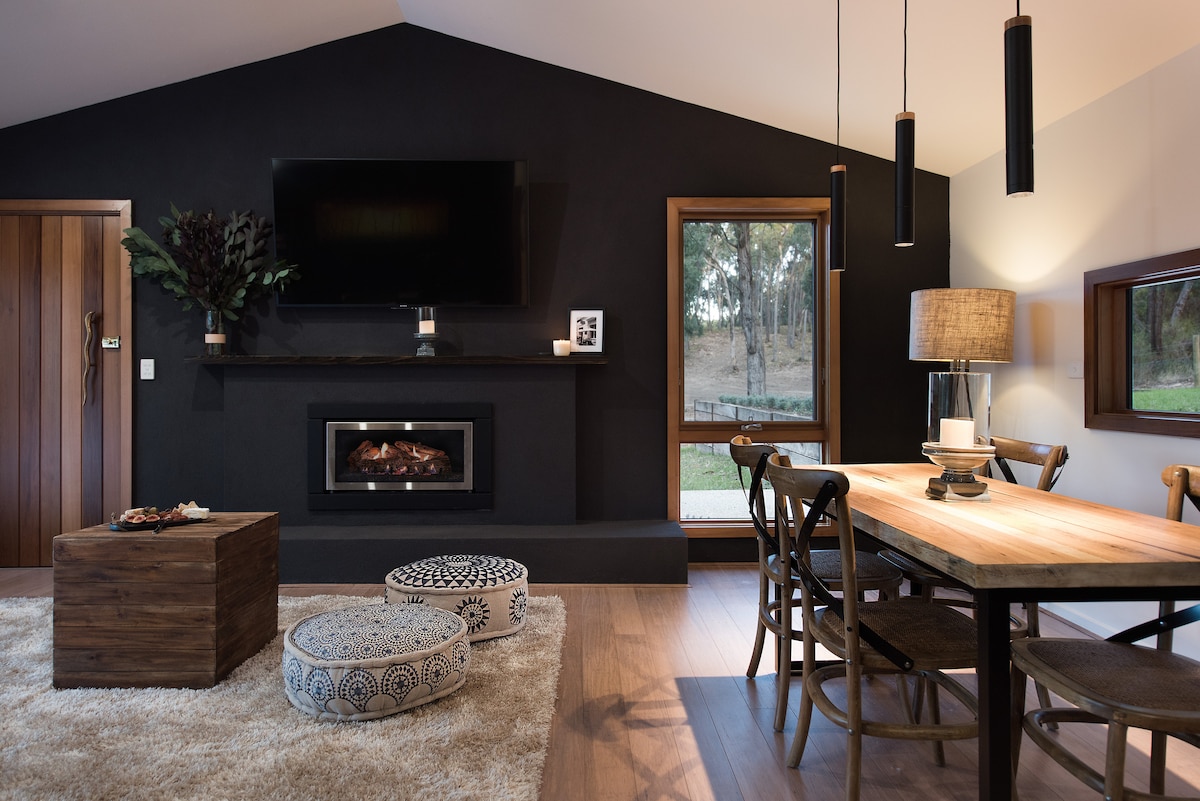 Successful Airbnb property: Kurrajong Retreat - Couples Getaway (EV Charger) in Shire Of Hepburn