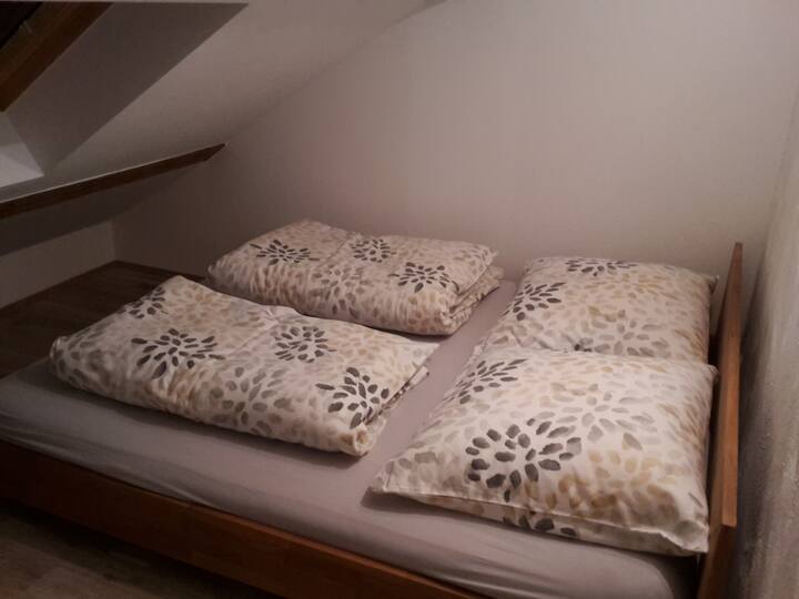 2. spavaća soba 2. kat