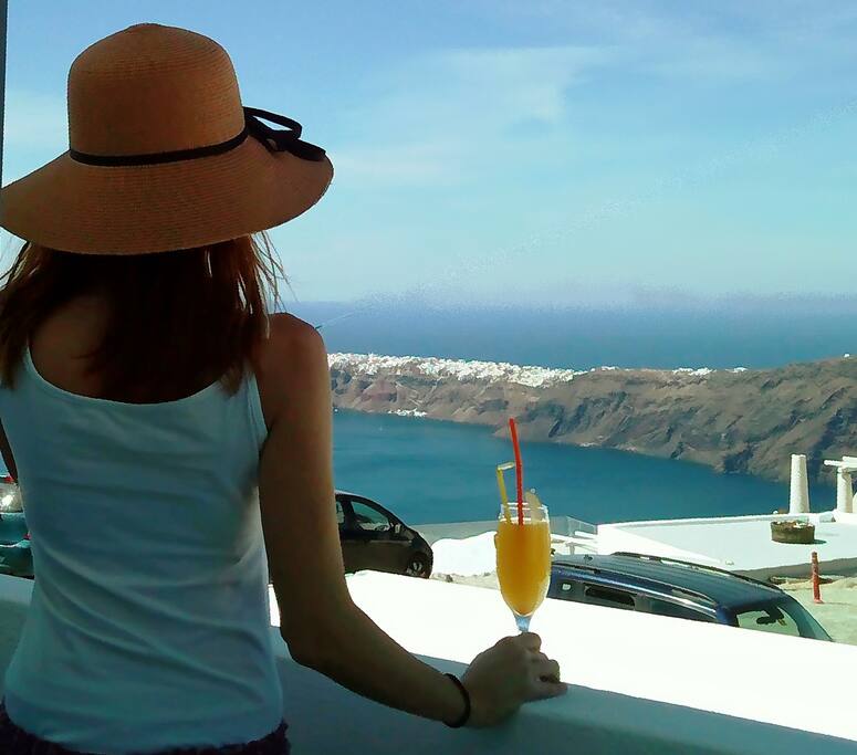 Caldera view front balcony