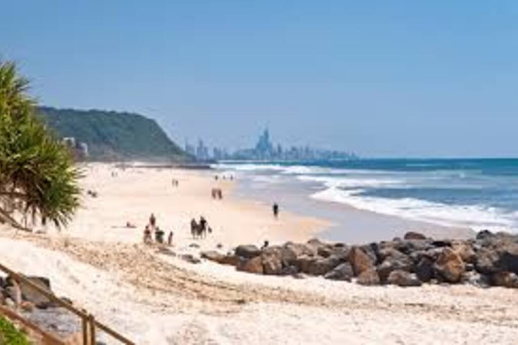 Palm Beach looking north to Surfers