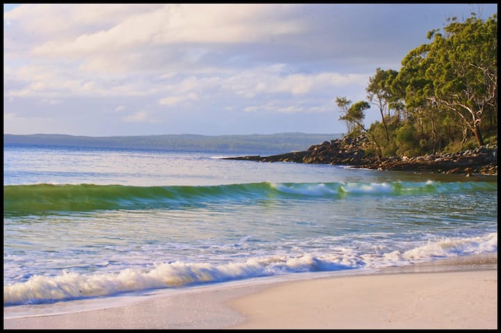 BEACH PARADISE heart of Jervis Bay!