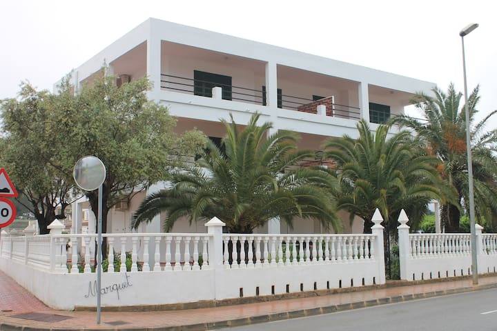 Airbnb Carrer Biscaia Vacation Rentals Places To Stay