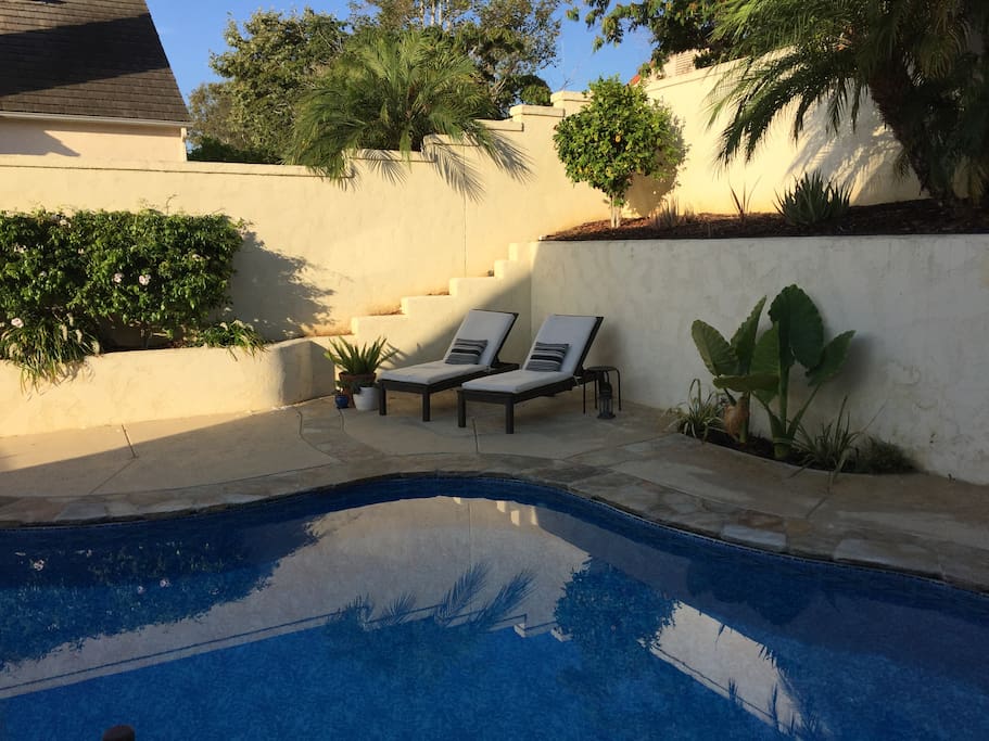 Relax by the pool (unheated)