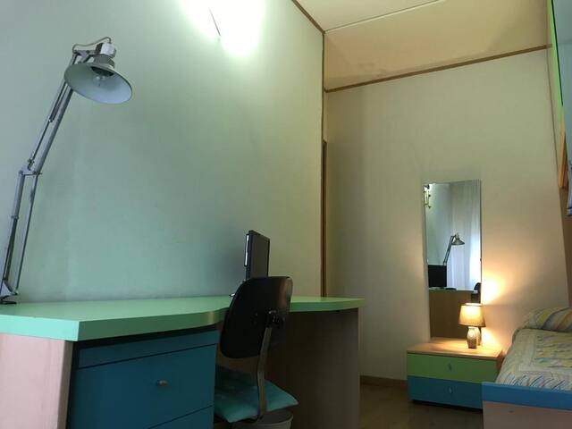 Stanza singola in appartamento