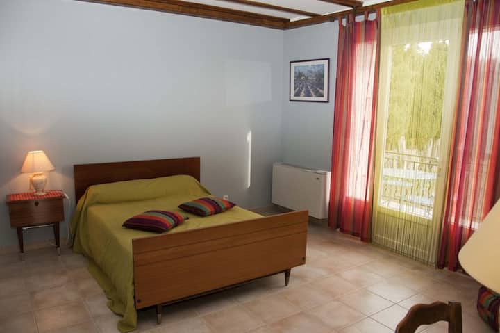 Schlafzimmer 1 BETT X160