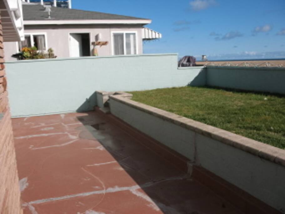 Upper and Lower Patio