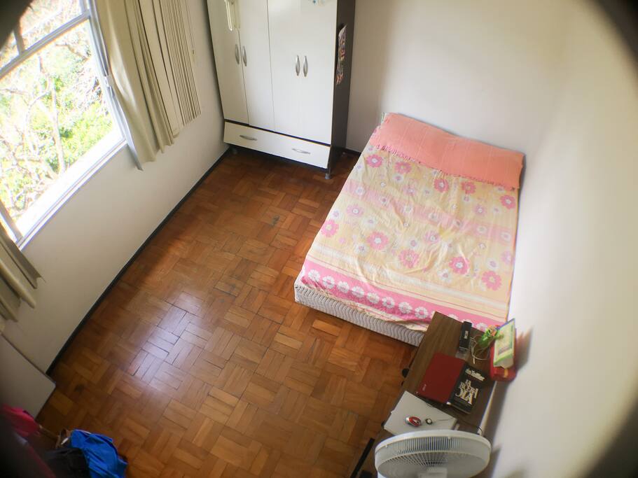 Cuarto 2 / quarto 2 / bedroom 2.