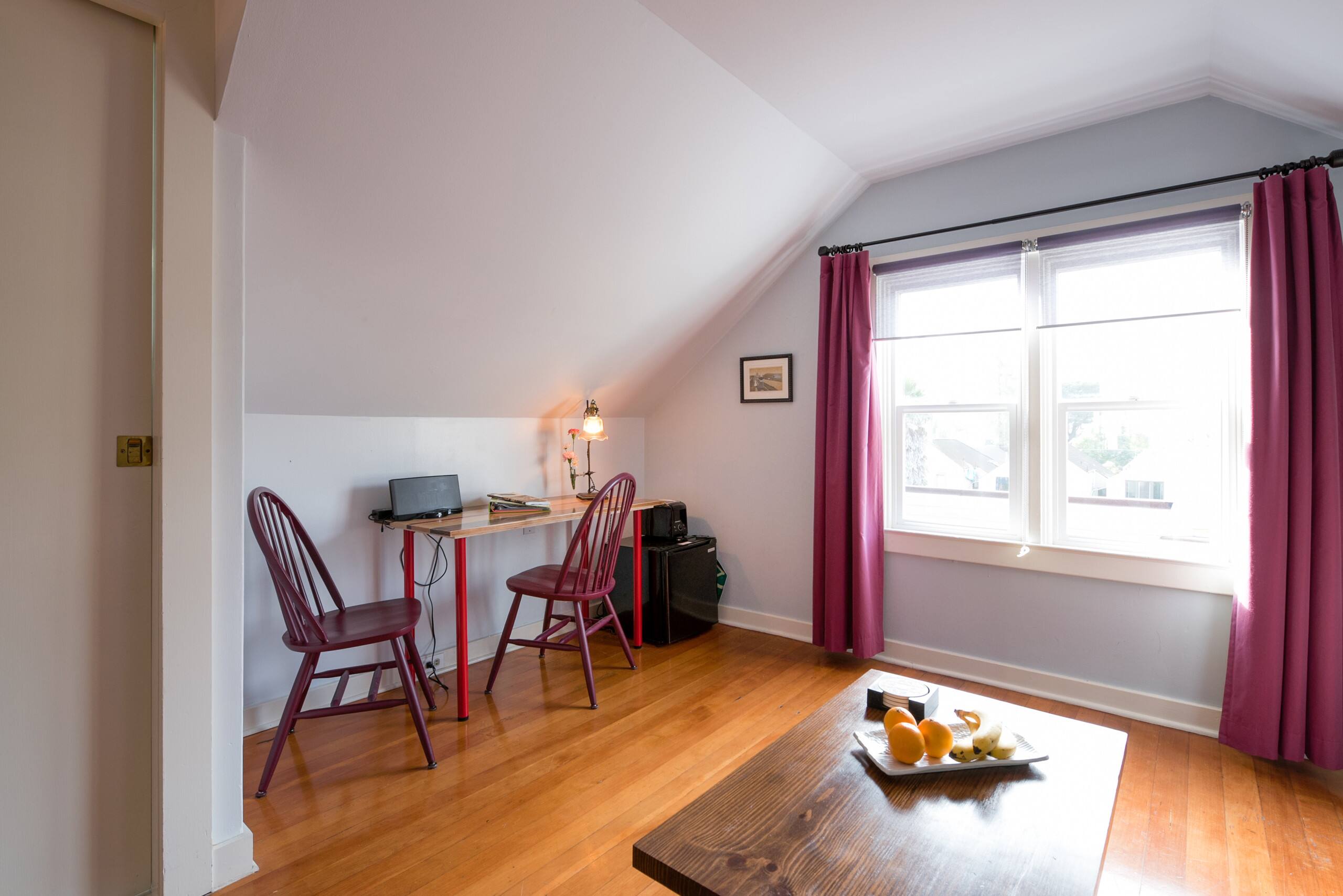 Noe/Castro 1BD Hideaway - Image 6