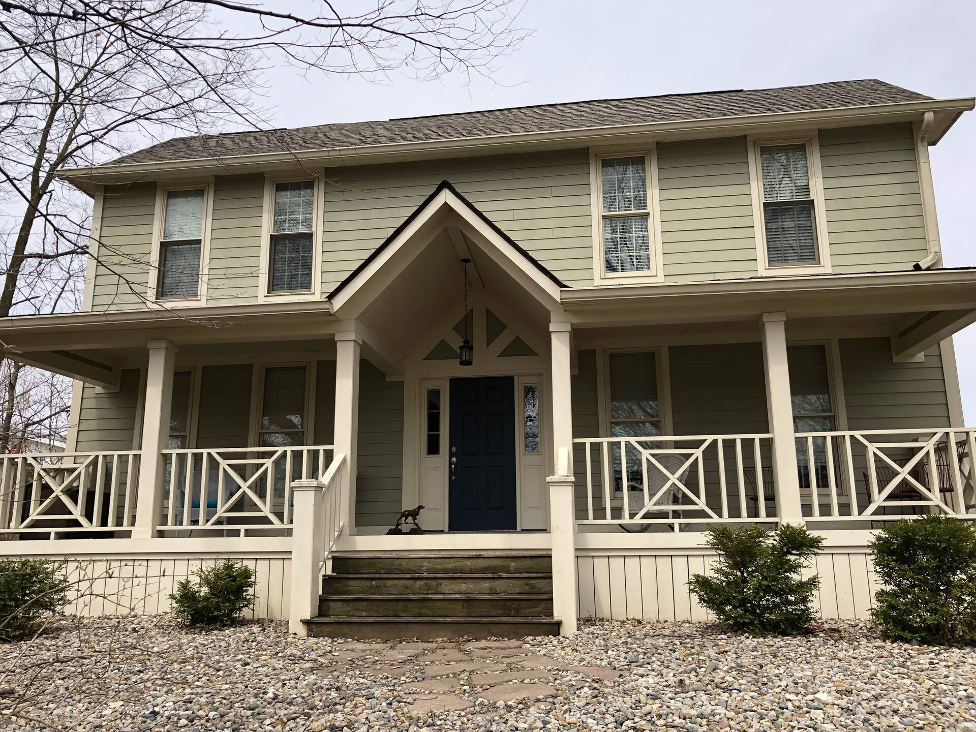 Hoffman Estates-Large Home close to Grand Park!