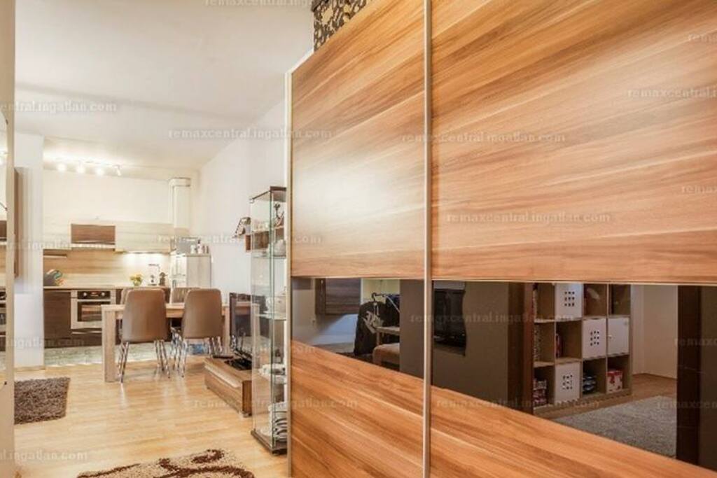 Big wardrobe,Open kitchen,Fully functional