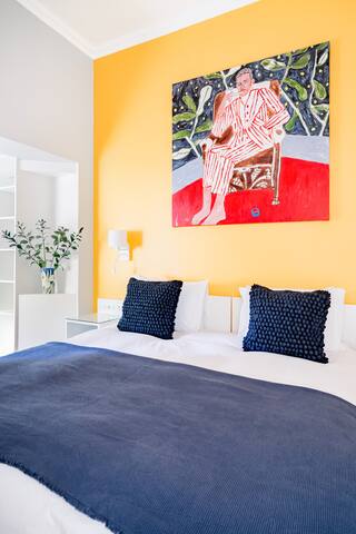 Historic Home with Pool Oasis in Trendy Green Point gallery image 3