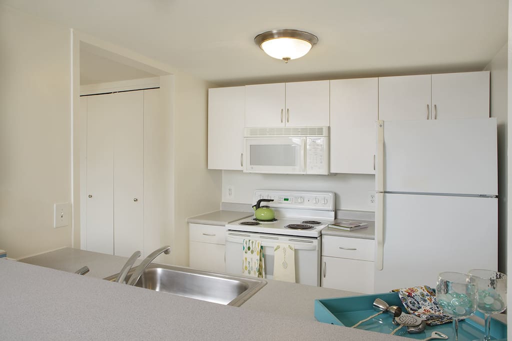 Fully Stocked Kitchen