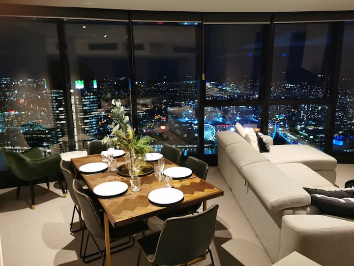 Best View in Brisbane level 69 Over the river