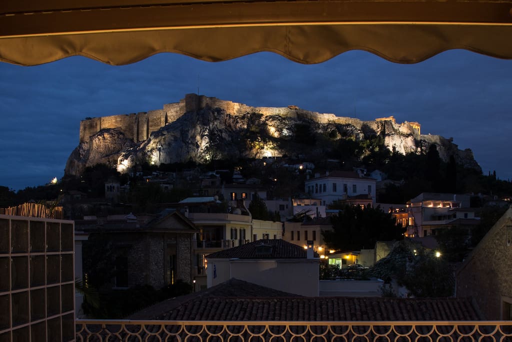 Acropolis view apartment in the heart of Plaka