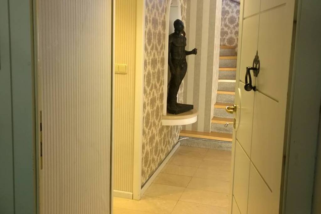 Тhe front door !